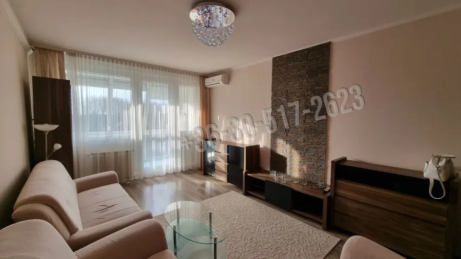Albérlet, kiadó panellakás, Paks
