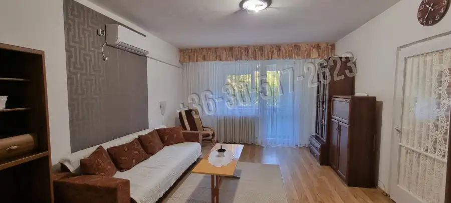 Albérlet, kiadó panellakás, Paks
