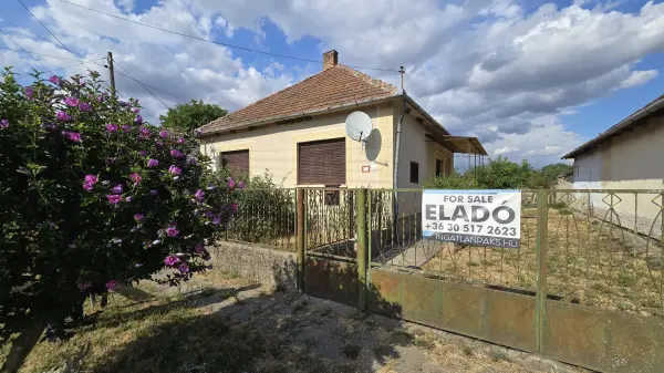 Eladó családi ház, Nagydorog 3 szoba 90 m² 25 M Ft