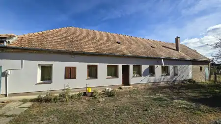 Eladó családi ház, Paks 3 szoba 120 m² 45 M Ft