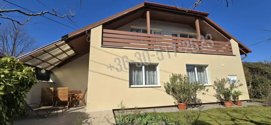 eladó családi ház, Paks