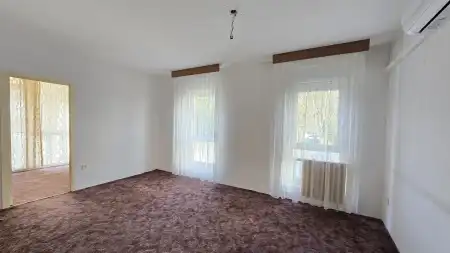 Eladó panellakás, Paks 2+1 szoba 55 m² 44.9 M Ft