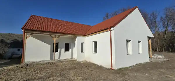 Eladó új építésű családi ház, Györköny 5 szoba 173 m² 56 M Ft