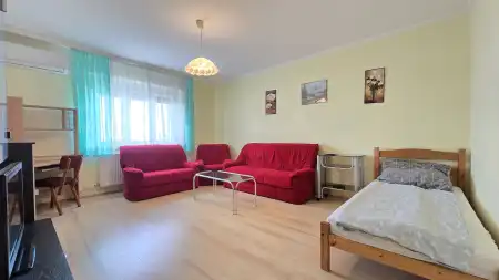 Kiadó panellakás, Paks 2 szoba 52 m² 185 E Ft/hó