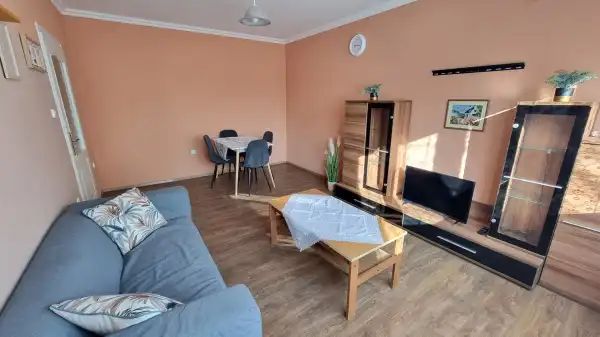 Kiadó panellakás, Paks 2 szoba 48 m² 165 E Ft/hó