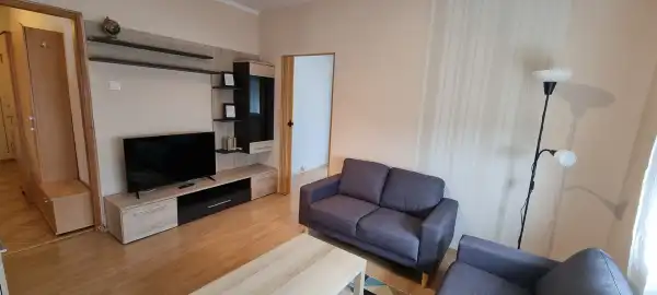 Kiadó panellakás, Paks 1+2 szoba 53 m² 215 E Ft/hó