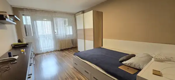 Kiadó panellakás, Paks 2 szoba 50 m² 200 E Ft/hó