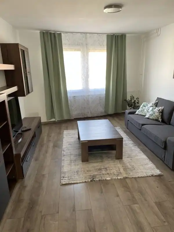 Kiadó téglalakás, Paks 3 szoba 76 m² 330 E Ft/hó