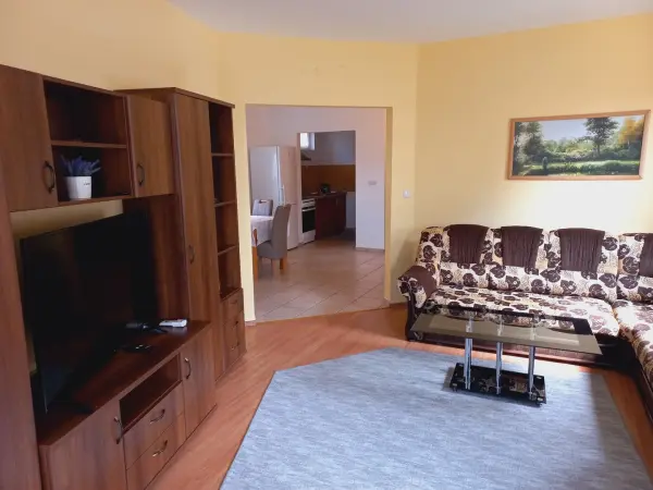 Kiadó téglalakás, Paks 3 szoba 72 m² 250 E Ft/hó