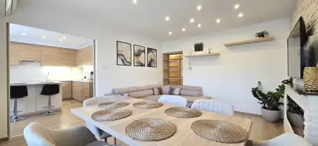 Kiadó téglalakás, Paks 2+1 szoba 64 m² 300 E Ft/hó