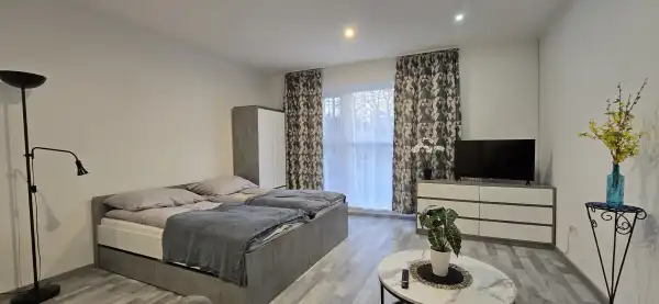 Kiadó téglalakás, Paks 1 szoba 46 m² 215 E Ft/hó