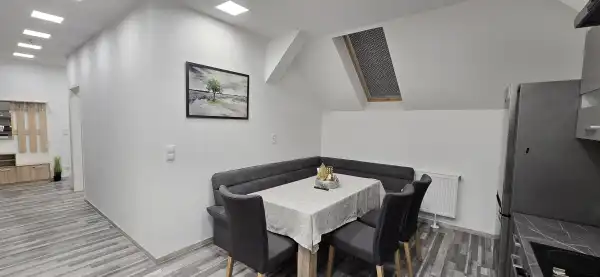 Kiadó téglalakás, Paks 3 szoba 70 m² 300 E Ft/hó