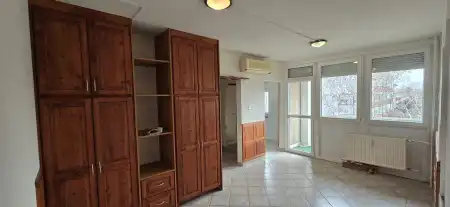 Kiadó téglalakás, Szekszárd 3 szoba 60 m² 120 E Ft/hó