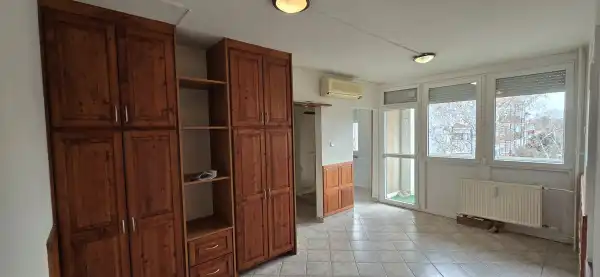 Kiadó téglalakás, Szekszárd 3 szoba 60 m² 120 E Ft/hó