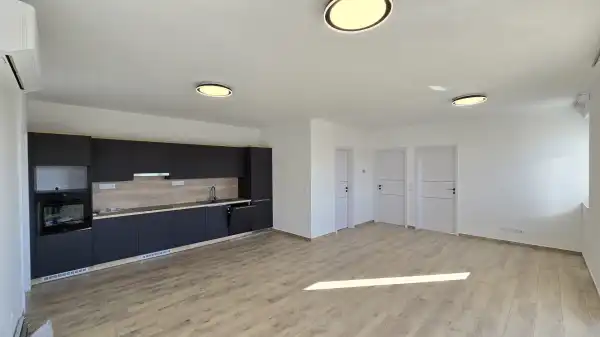 Kiadó új építésű téglalakás, Paks 3 szoba 75 m² 350 E Ft/hó