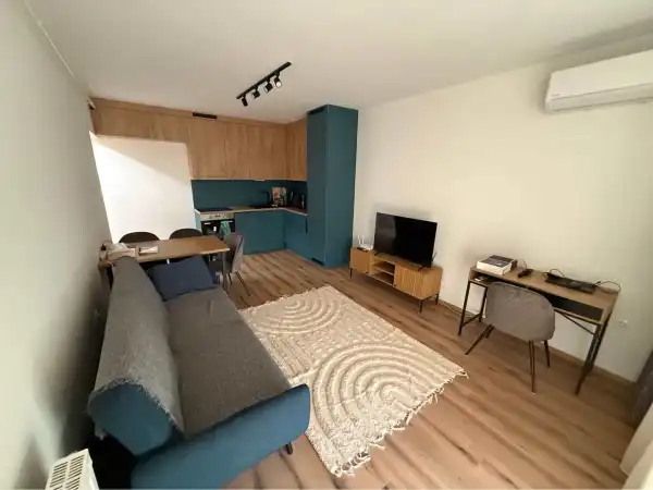Kiadó újszerű panellakás, Paks 3 szoba 54 m² 250 E Ft/hó