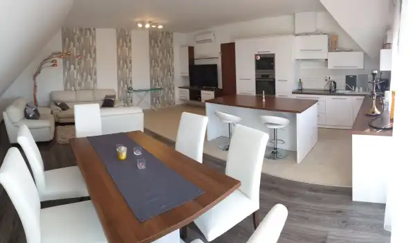 Kiadó újszerű téglalakás, Paks 3 szoba 75 m² 360 E Ft/hó